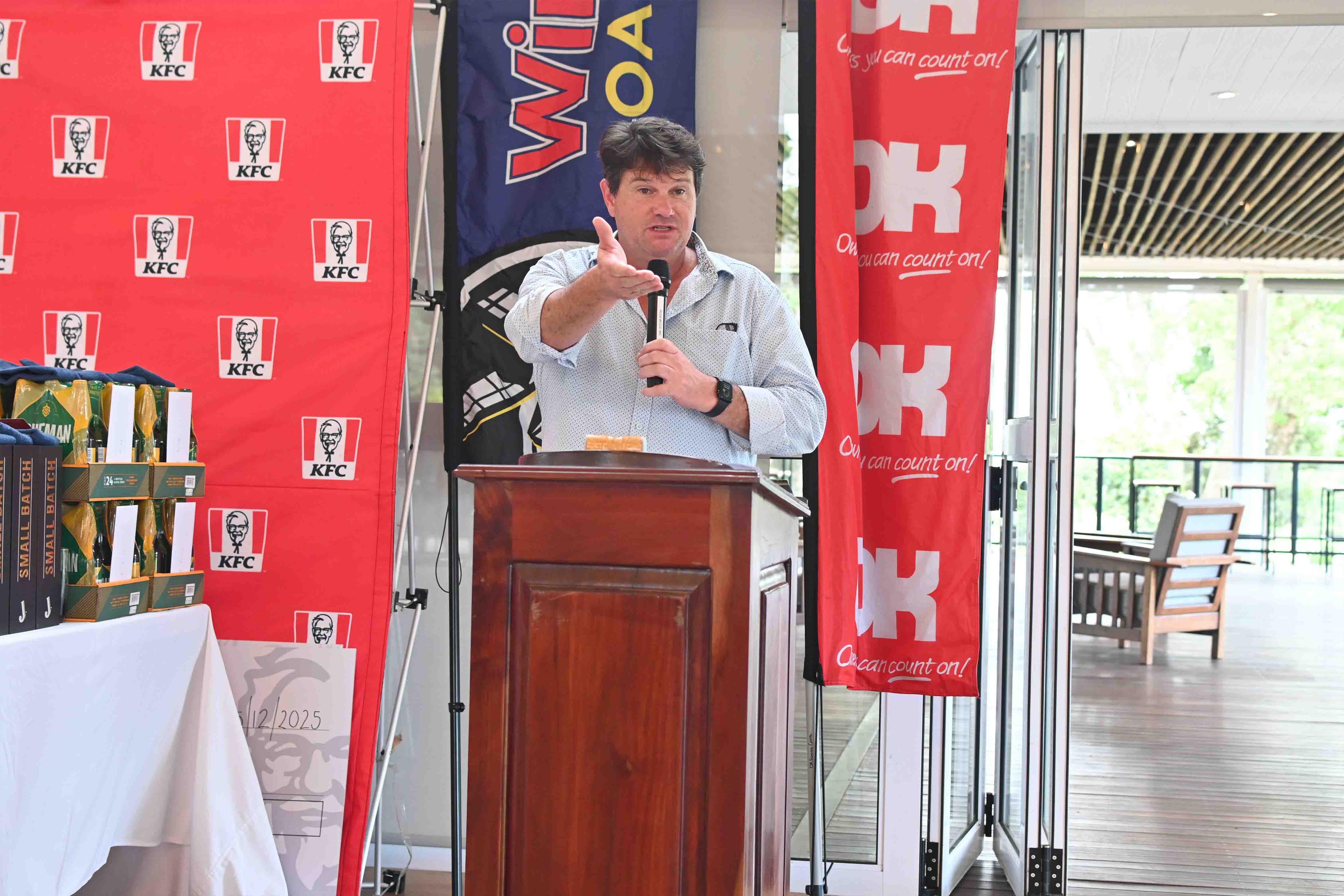 Cheerful group at the golf day